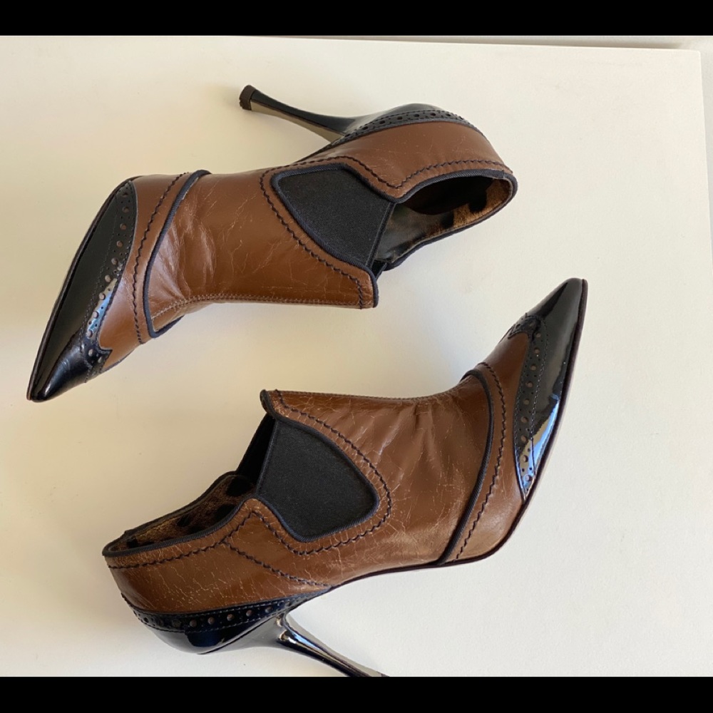 Dolce Gabbana Cracked Leather Ankle Bootied